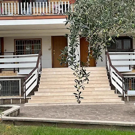 Mostacciano Ifo Apartment *