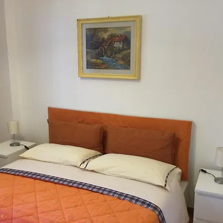 Mostacciano Ifo Apartment